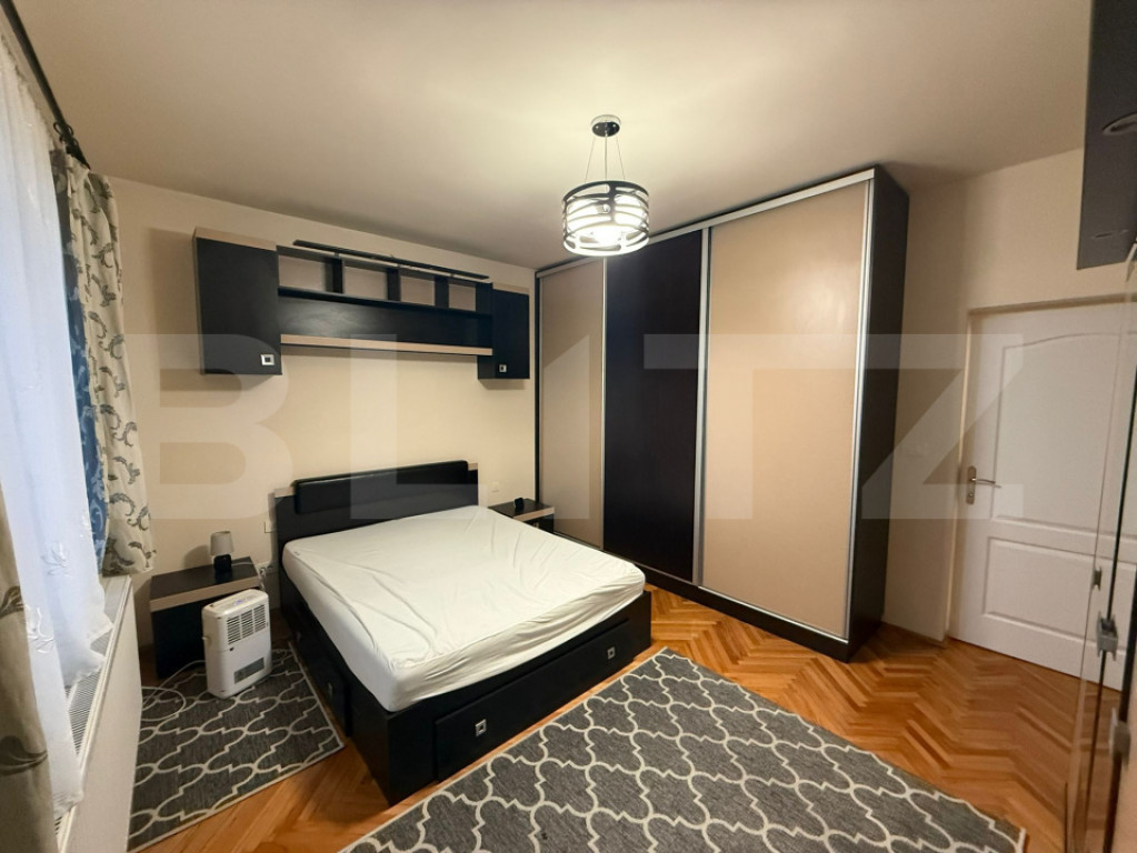 Apartament 2 camere decomandate, parcare, zona Calea Turzii