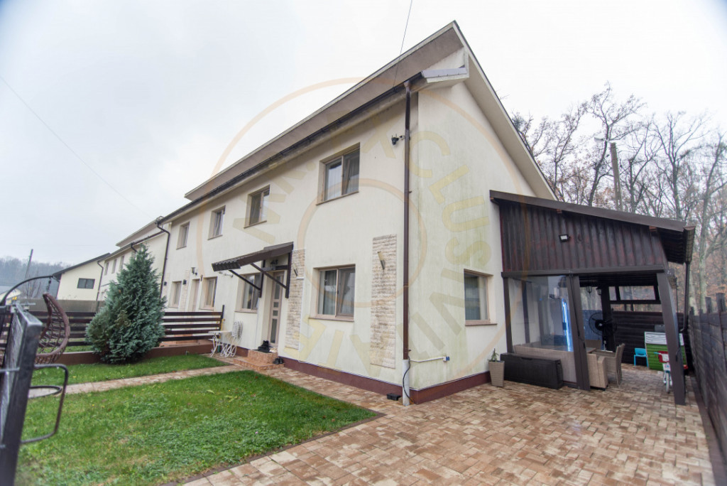 Casa 4 camere langa padure - mobilata si utilata complet -