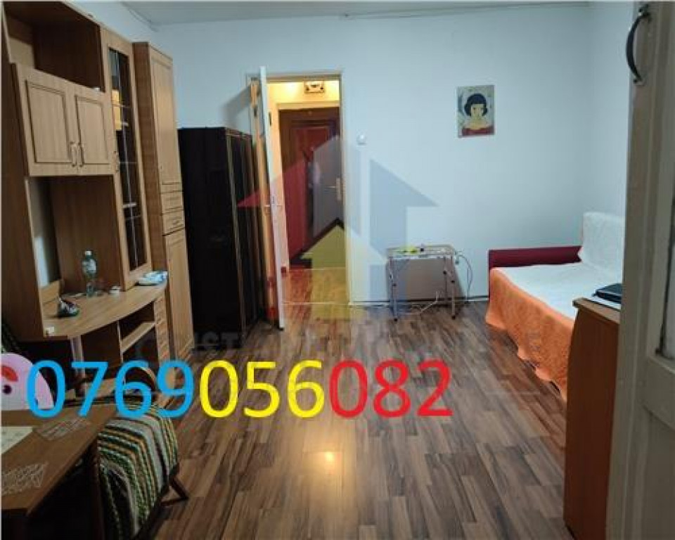 Garsoniera. etaj 2, Mobilata si Utilata, Hipodrom - Sala Pol