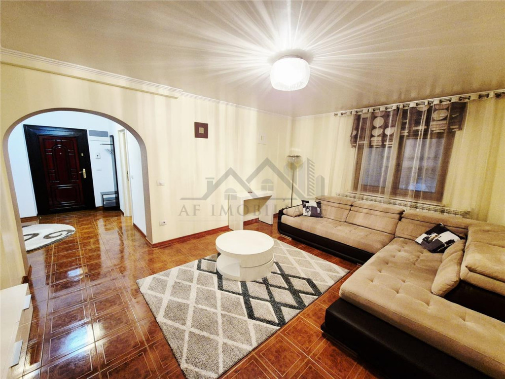 Apartament cu 4 camere, cu parcare-utilat/mobilat