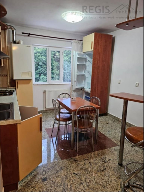 Apartament cu 2 camere, zona Racadau