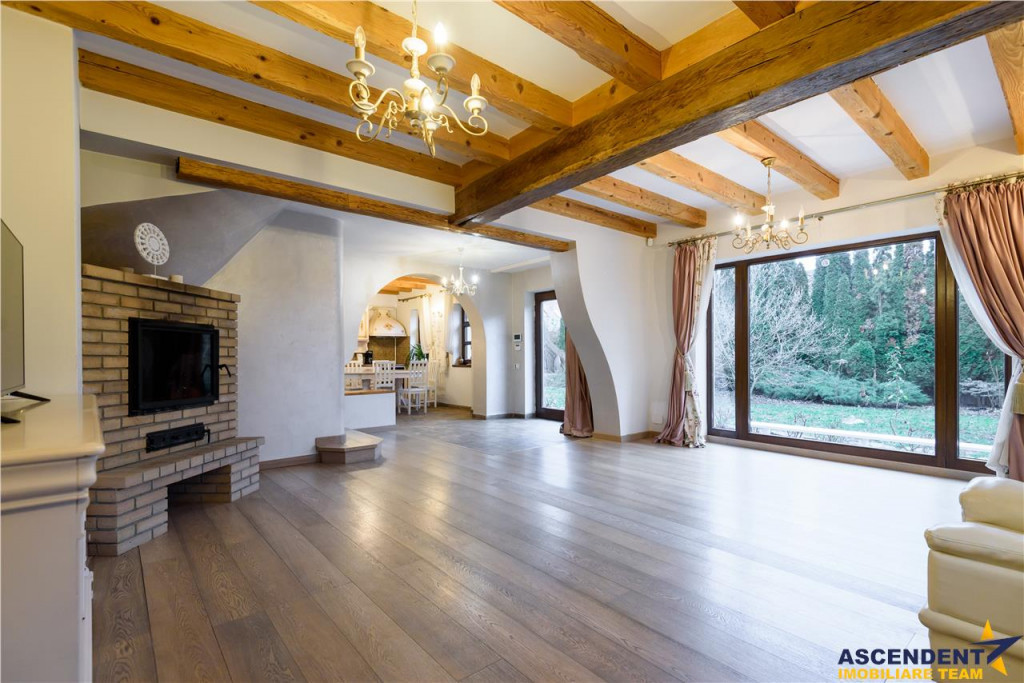 Casa spatioasa cu gradina si garaj, Sanpetru, Brasov