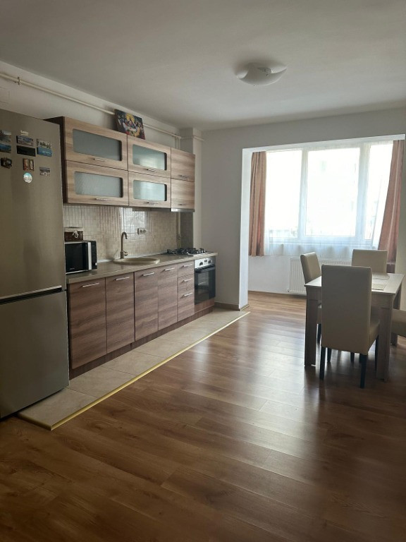 Vanzare Apartament 2 camere 58 mp, parter Str.Florilor in Floresti