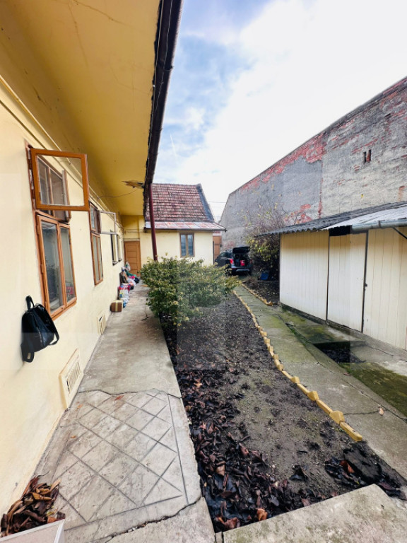 Casă în Arad, strada Andrei Saguna, cartier Pârneava