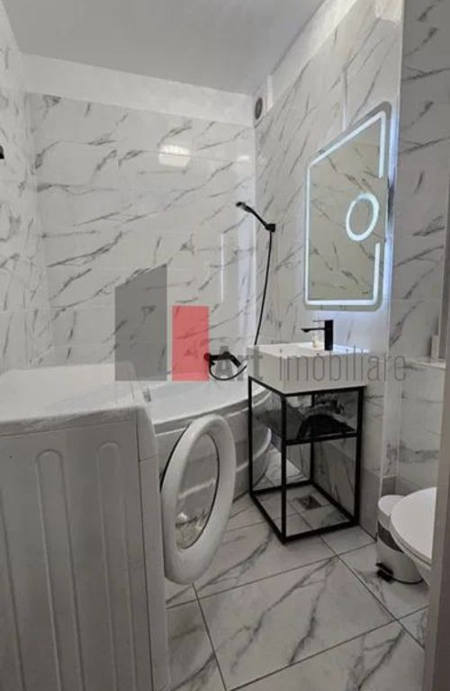 Inchiriem garsonieră metrou Gorjului