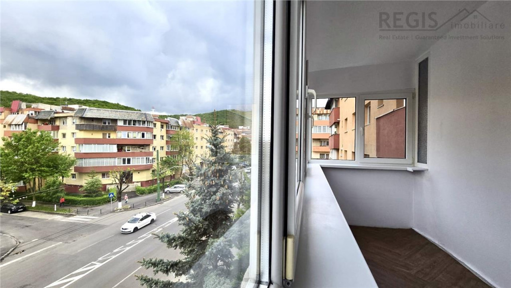 Apartament 2 camere, decomandat - zona Racadau