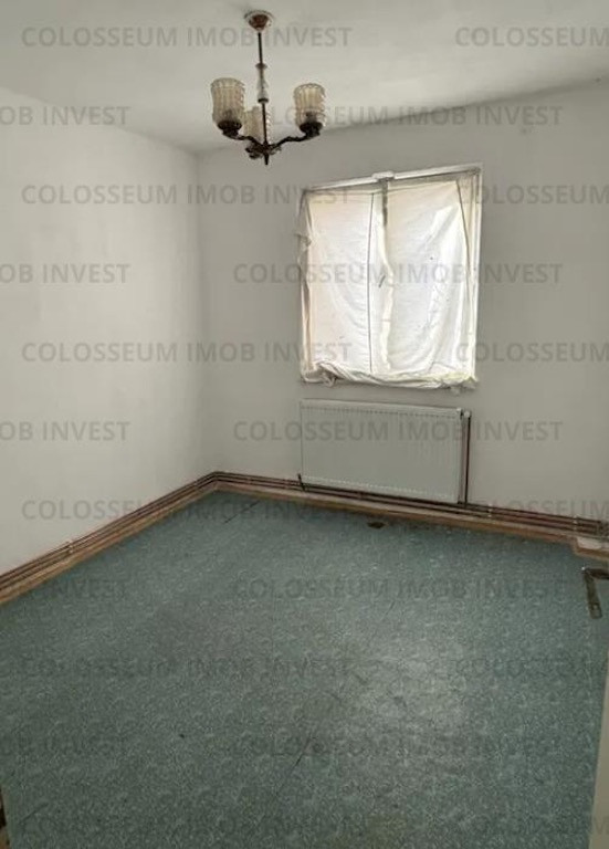 Apartament 2 camere, semidecomandat - zona Noua