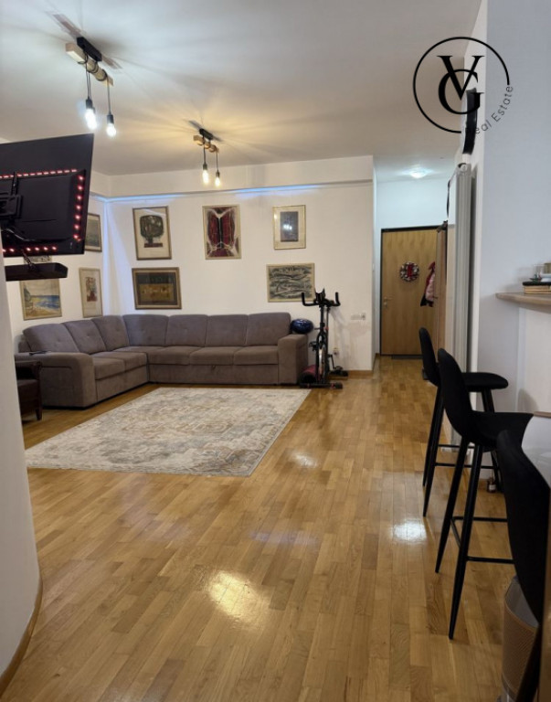 Apartament 3 camere - loc de parcare inclus - Cartierul Fran