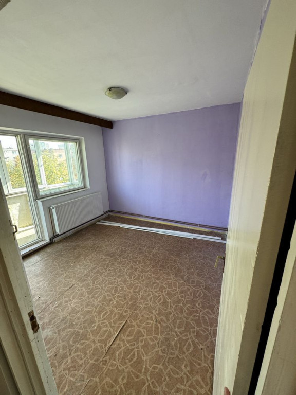 INVESTITIE BUNA - 3 Camere la PRET DE 2, Decomandat Grivitei