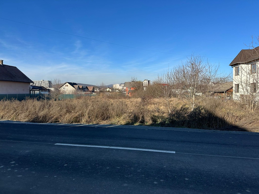 Teren Zavoaie 2210 mp intravilan