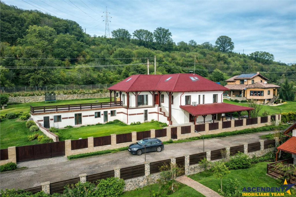 Proprietate premium cu SPA,sauna,casa oaspeti,teren 1.348 mp