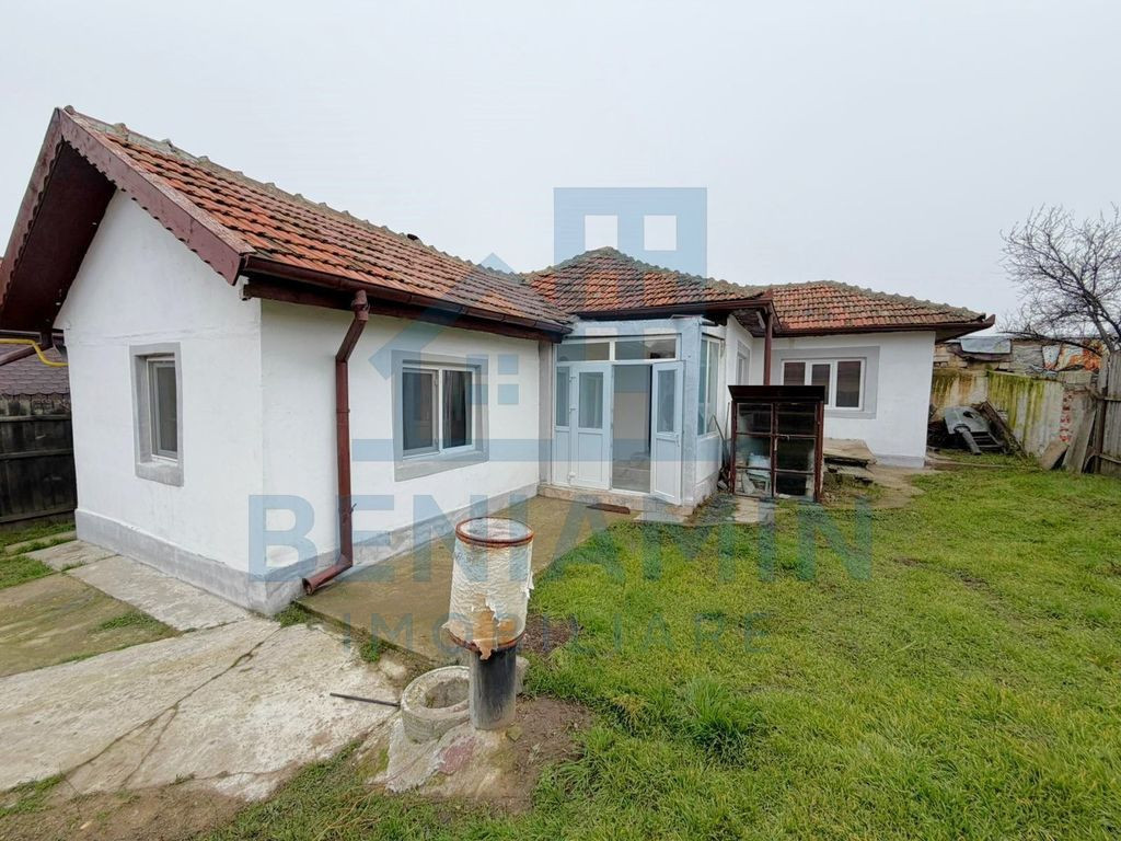 Casa 3 camere-Teren 300mp-Centrala termica-Libera-Zona Br...