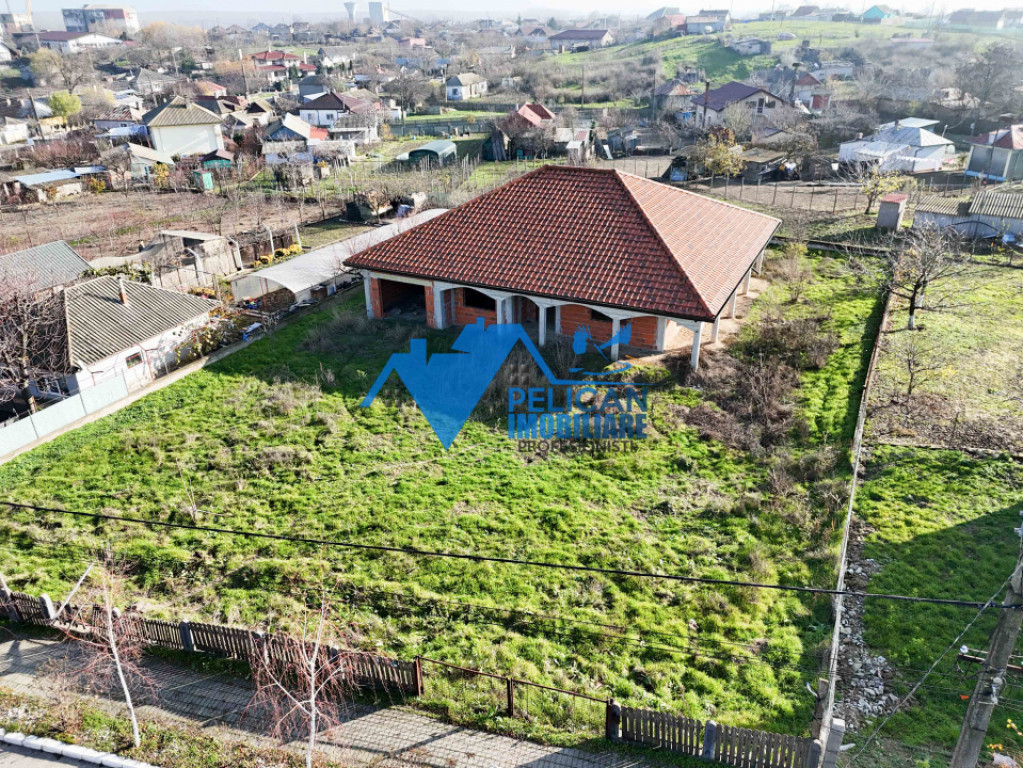 Vila LA ROSU in MAHMUDIA - DELTA DUNARII, teren 1376MP