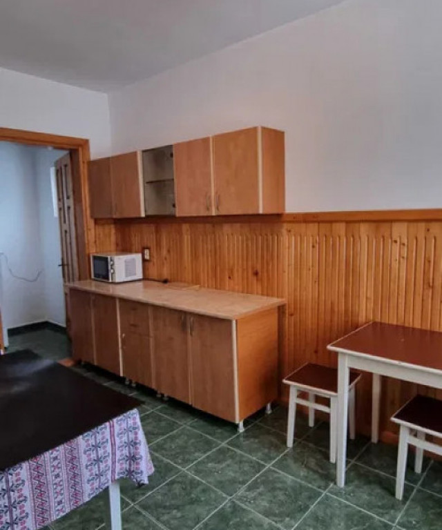 Vilă cu farmec istoric în Bușteni, pensiune sau locuin...