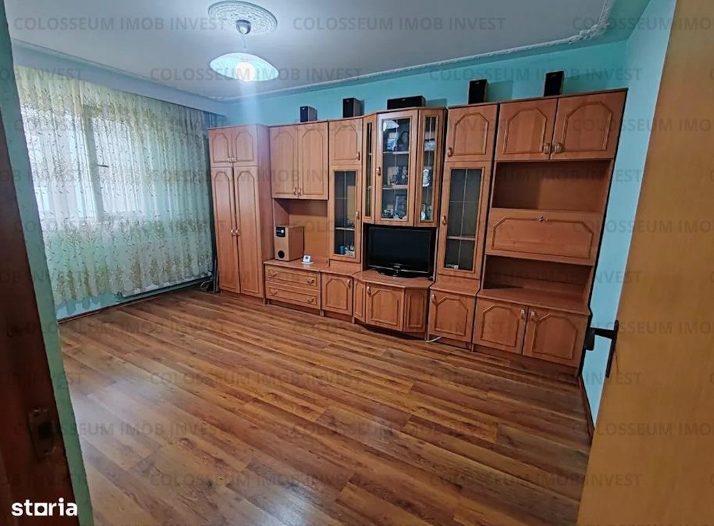 Apartament 2 camere, decomandat - zona Astra
