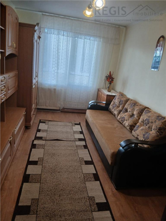 Garsoniera de inchiriat- pentru un cuplu, Tractorul, Brasov