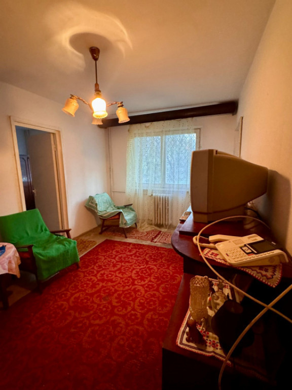 Apartament 2 camere de vanzare, in zona Tomis Nord - Ciresic