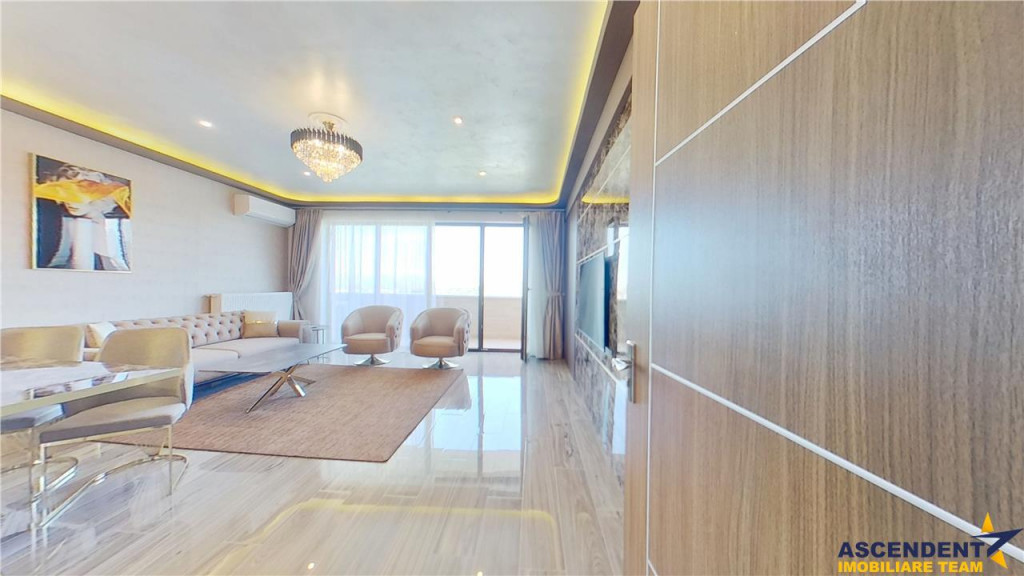 LIVE! Nou, Prima ! LUX Class, mobilat, accesorizat, Tractoru