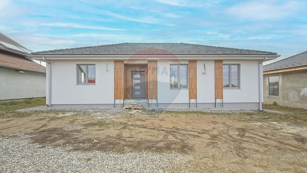 Comision 0 %! Casă cu 4 camere, construcție 2025, Bod!