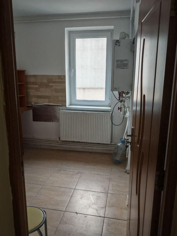 APARTAMENT 3 CAMERE DECOMANDAT ZONA PENINSULA/ PIATA OVIDIU
