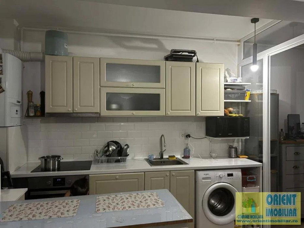 Palazu Mare, garsoniera, mobilata, gaze