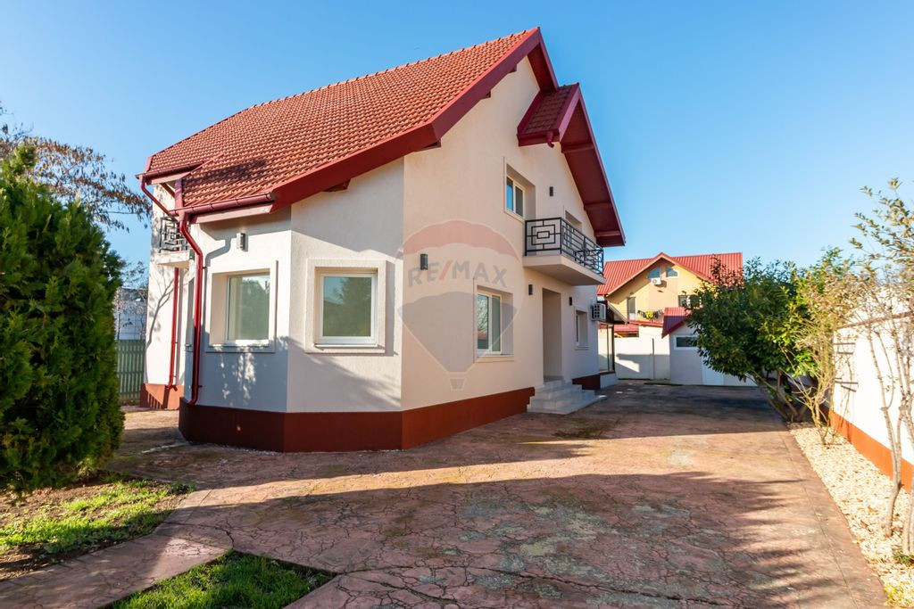 Casă / Vilă de vanzare in Buftea, centru