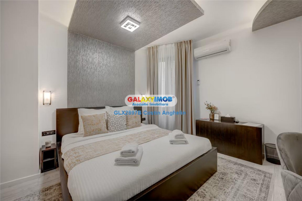 L-Heritage Collection: Courtyard View - Romana Apartments