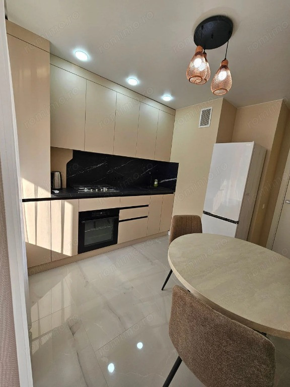 Spre inchiriere garsoniera in zona metrou Gorjului