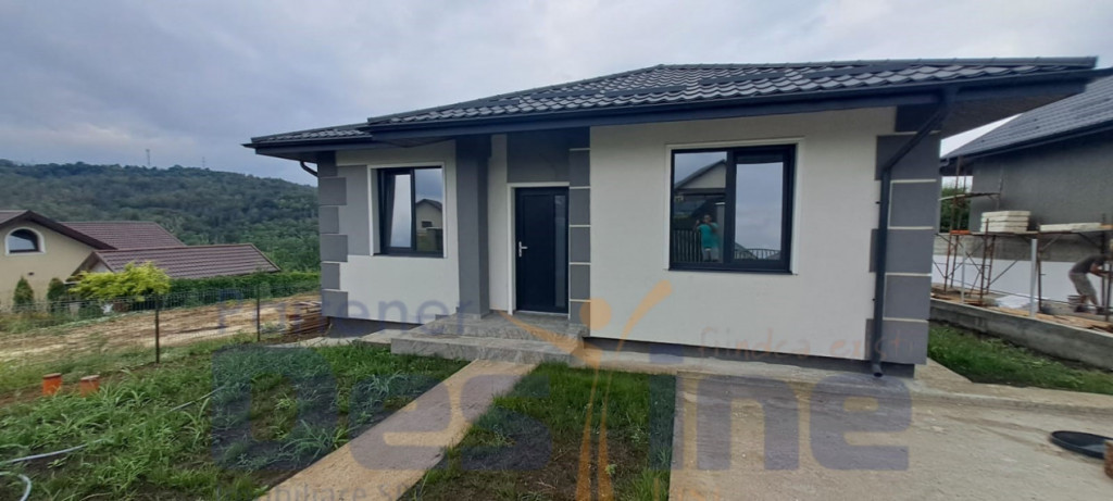Comision 0%, Casa 104mp, 157.900 €, Valea Adanca