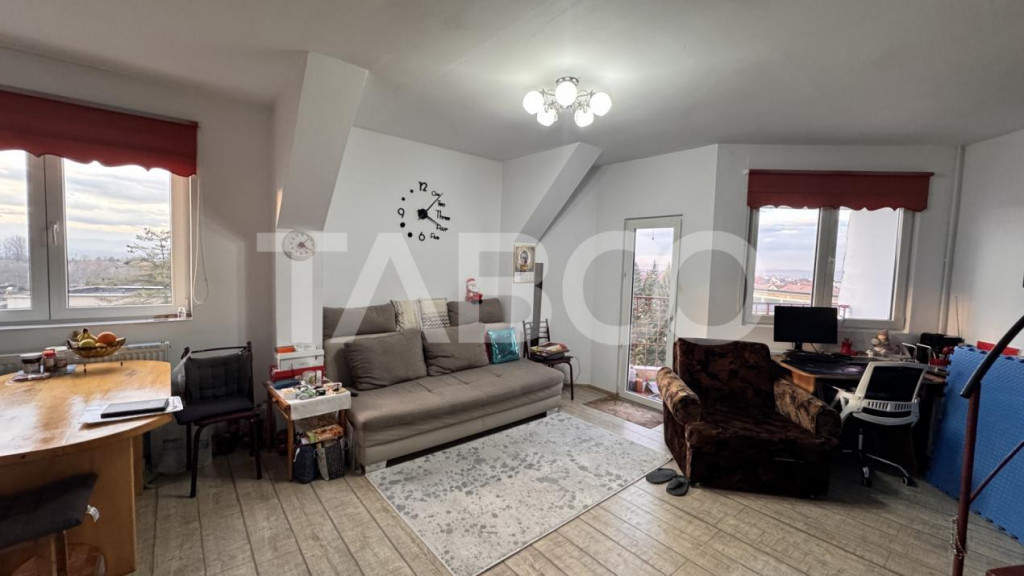 Apartament cu 3 camere mobilat utilat 65mpu balcon Valea Aur