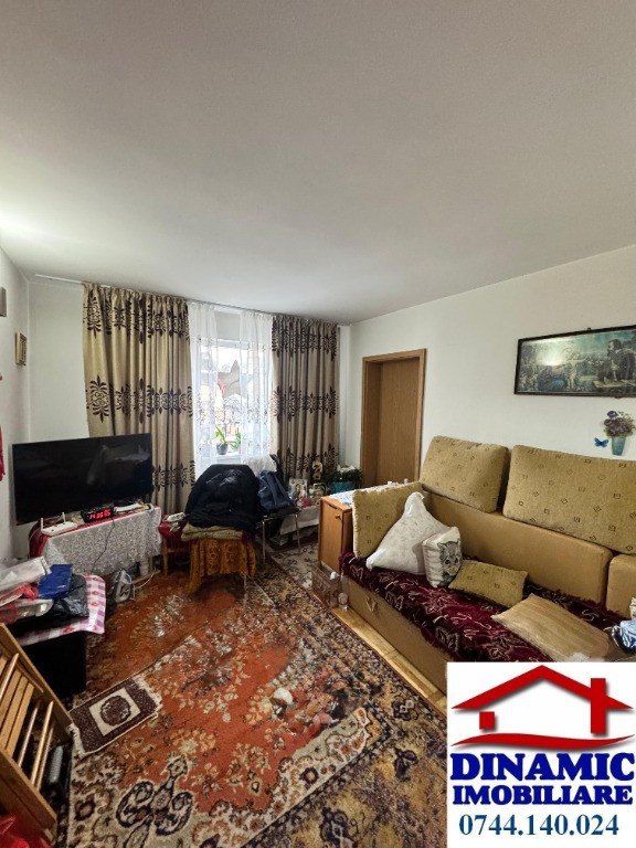 Apartament 3 camere –Str. Viforului, etajul 2, poziționat semi-central