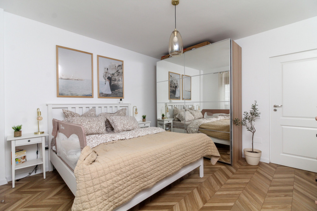 NOU! Apartament 3 camere, etaj 2, mobilat si utilat LA CHEIE