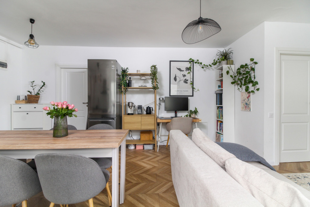 NOU! Apartament 3 camere, GARAJ, mobilat si utilat LA CHEIE,