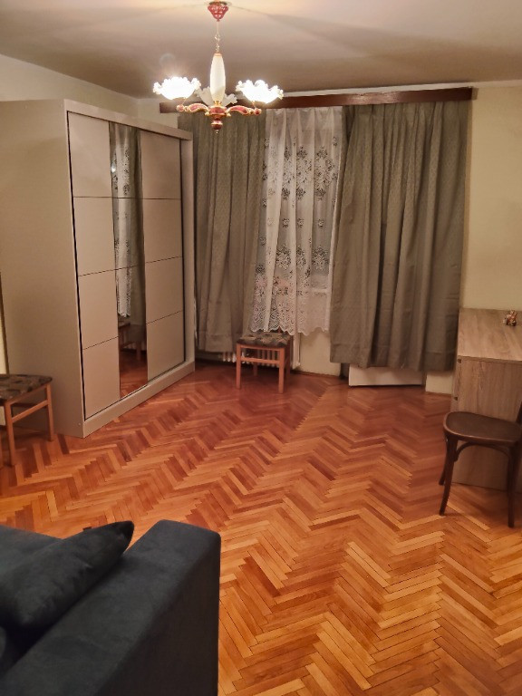Apartament 2 camere spre inchiriere central