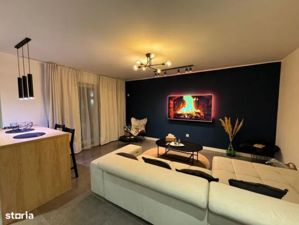 Apartament 2 camere, decomandat - zona Tractorul