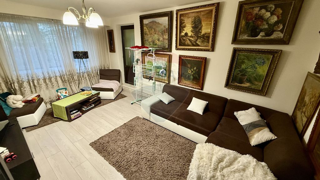 Apartament de vânzare - Ultracentral, Garaj sub bloc si ...