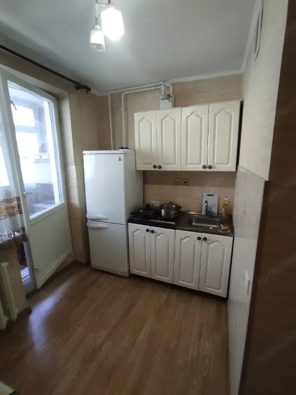 Garsoniera zona Pajura