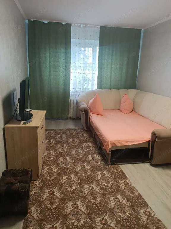 Aparatorii patriei spiru haret bloc nou