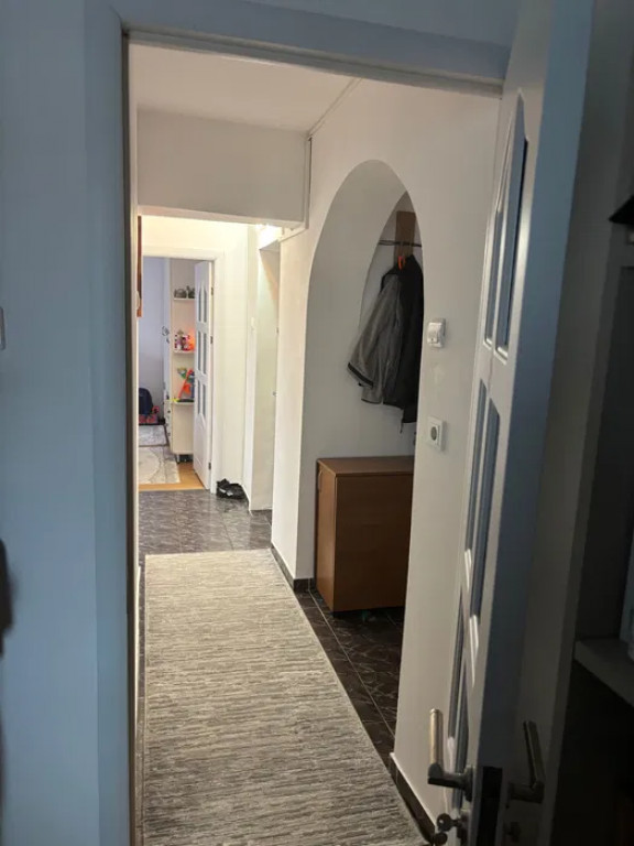 Apartament Cu 2 Camere Decomandate Etaj 2 - Zona Obcini