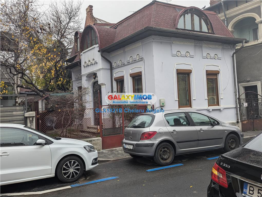 Popa Soarevila cocheta 5 camere,139 mp,teren 121 mp,neoclasi