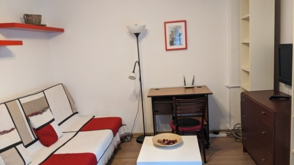 Inchiriez garsoniera cu balcon 32mp, Bucuresti, Titulescu, 280euro