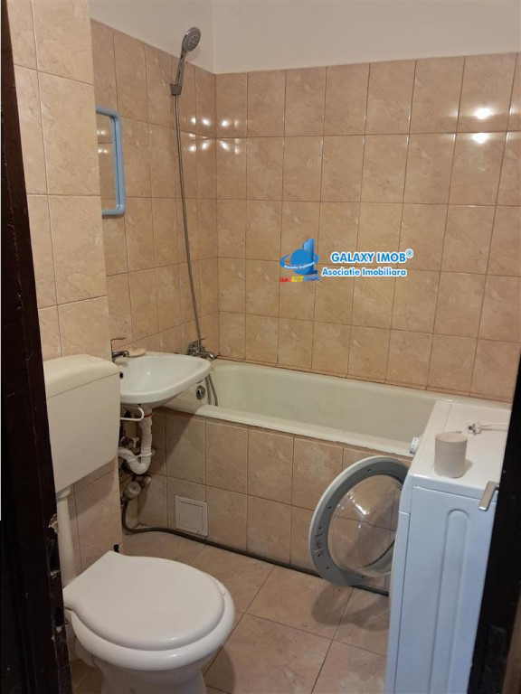 De Inchiriat Spatiu 100 mp PARTER NORD- stradal