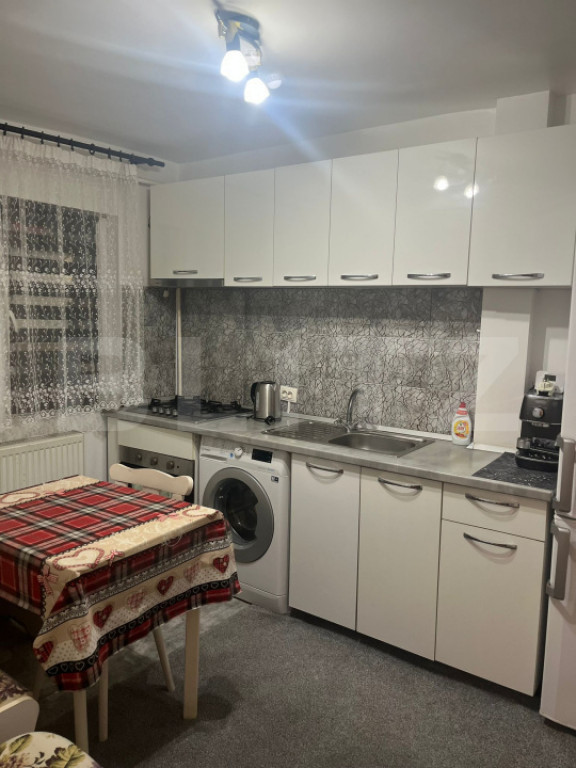 Apartament 2 camere complet utilat si mobilat, prima inchiri