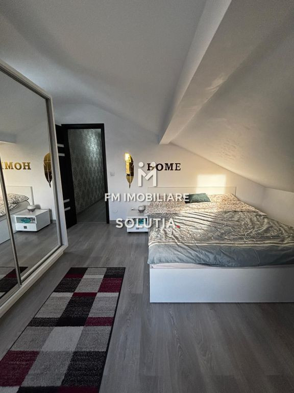 Apartament Ultracentral de vanzare pe Două Niveluri