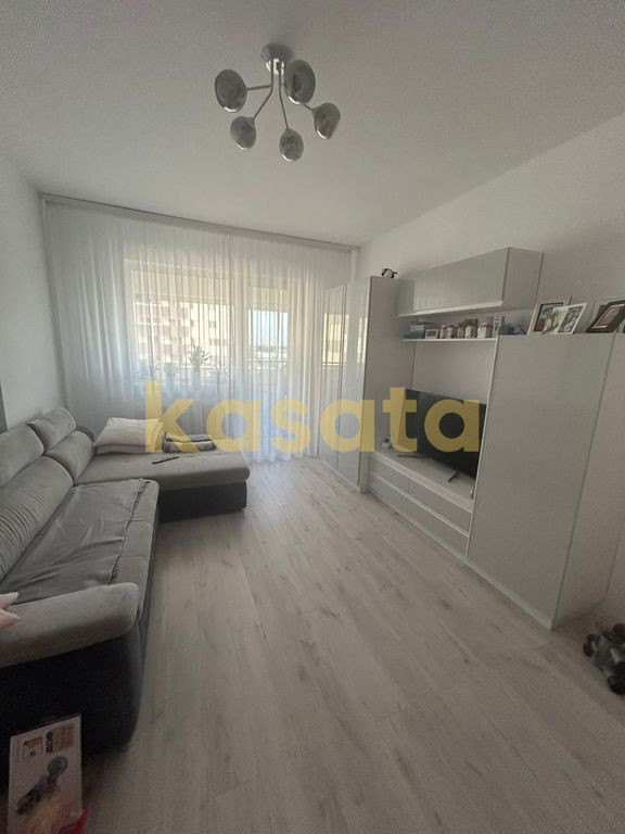 Apartament 2 Camere | Loc de parcare| Decomandat | Etaj I...