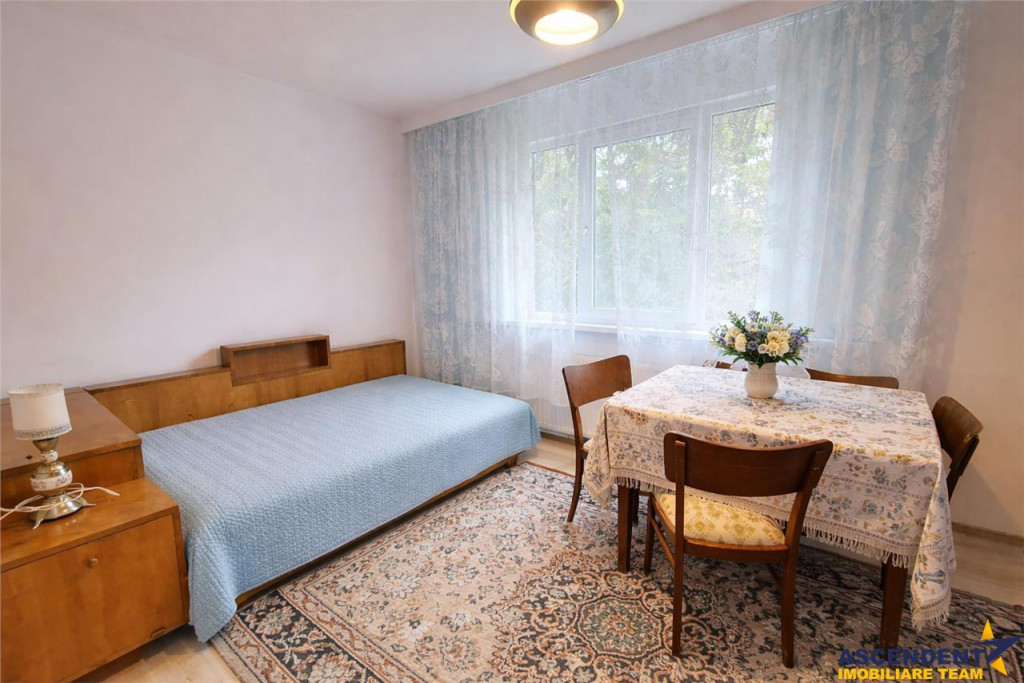 Apartament doua camere, zona Garii, Brasov