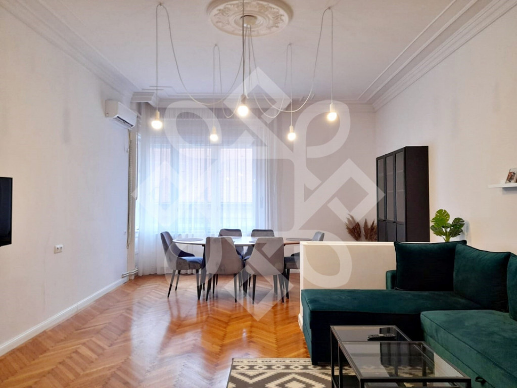 Apartament ultracentral de vanzare, zona Teatrului Oradea