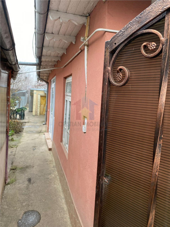 Casa 3 camere, teren 264 mp, deschidere 8 m, toate utilitati