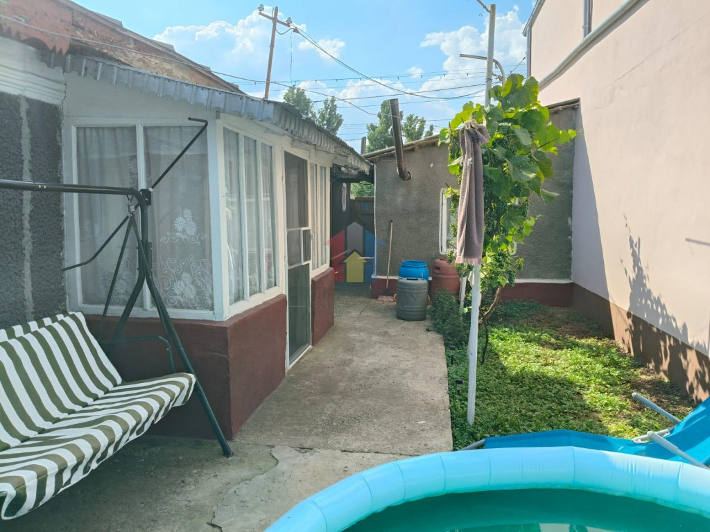 Casa 4 camere, Radu Negru, Teren - 264 mp