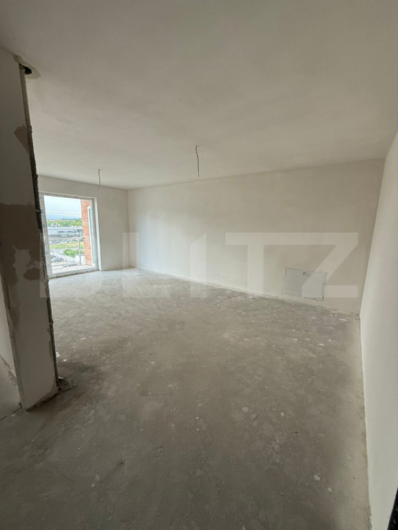 Apartament semidecomandat, 48 mp, lift, incalzire in pardose